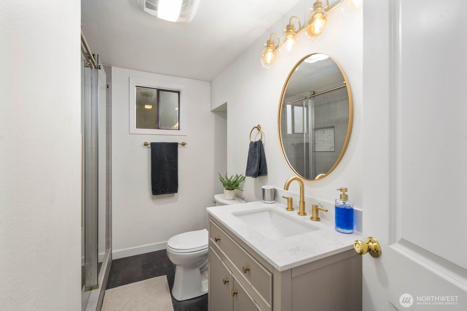 7132 34th Avenue SW Seattle WA 98126