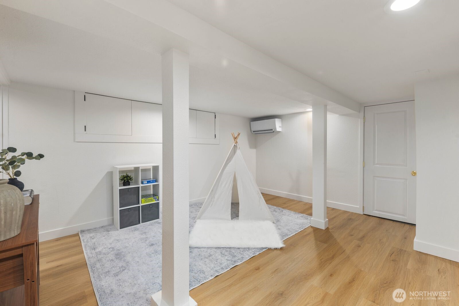 7132 34th Avenue SW Seattle WA 98126
