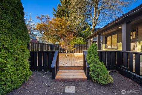 7132 34th Avenue SW Seattle WA 98126