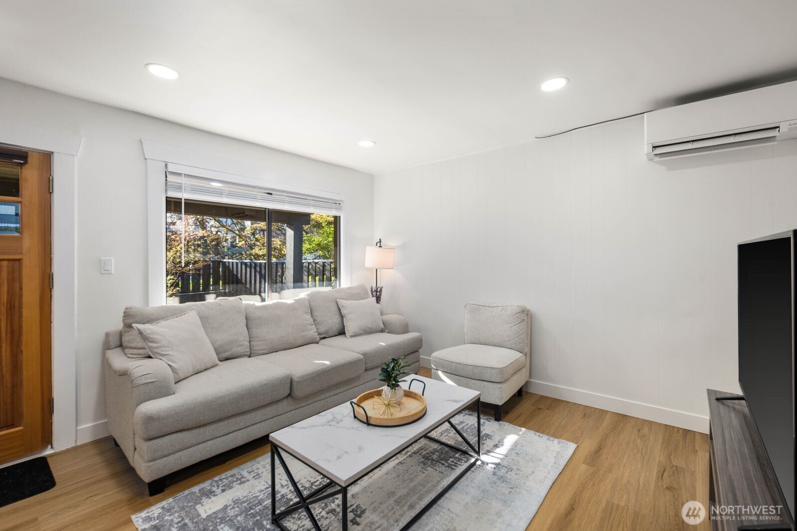 7132 34th Avenue SW Seattle WA 98126
