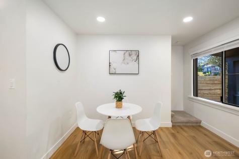 7132 34th Avenue SW Seattle WA 98126