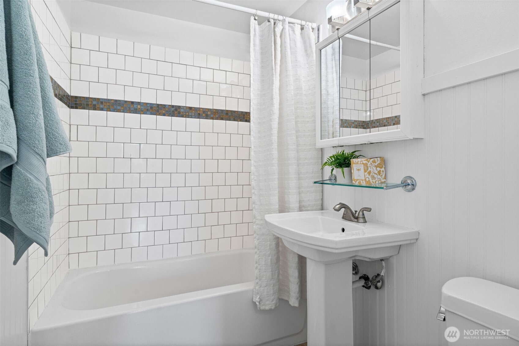 13323 20th Avenue NE Seattle WA 98125