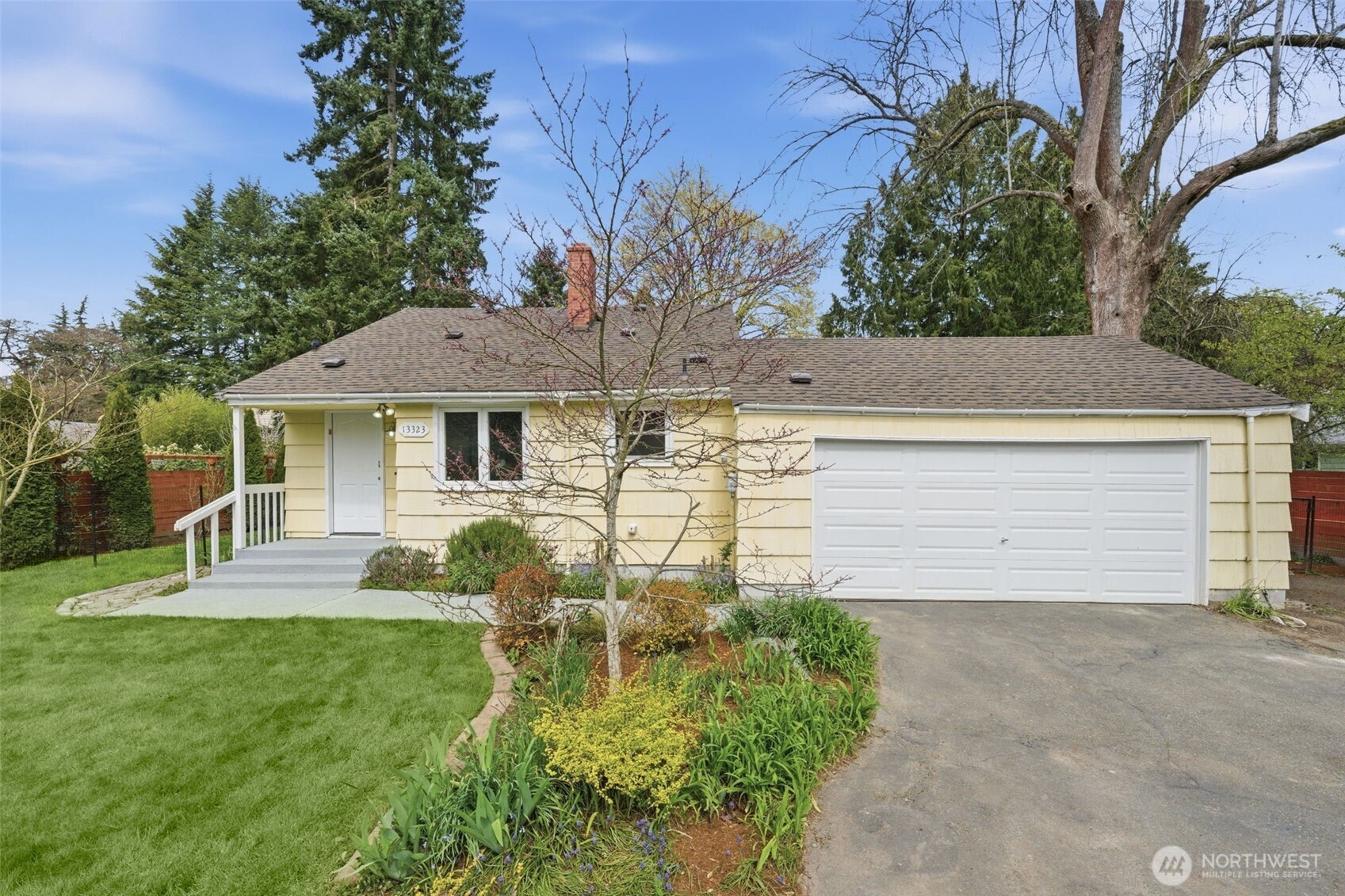 13323 20th Avenue NE Seattle WA 98125