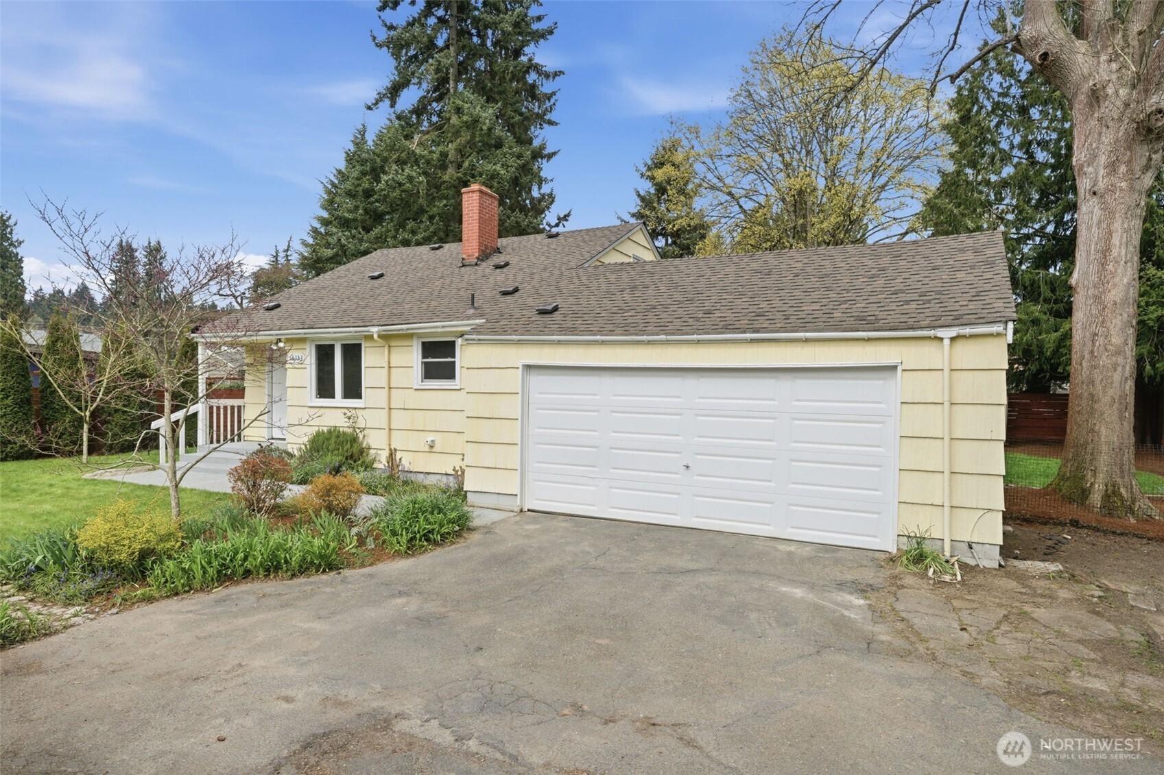13323 20th Avenue NE Seattle WA 98125