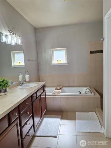 4818 Pointes Drive Mukilteo WA 98275