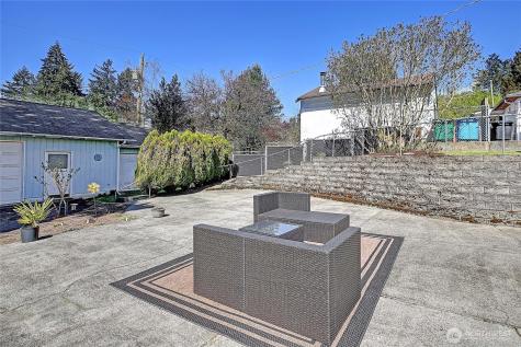 14555 8th Avenue NE Shoreline WA 98155