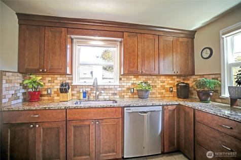 14555 8th Avenue NE Shoreline WA 98155