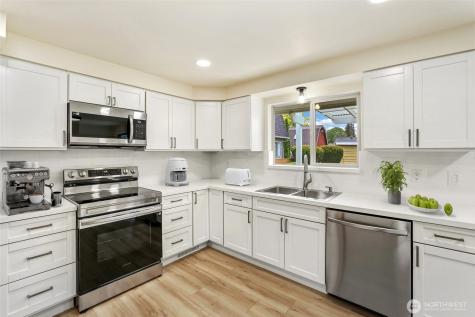 314 14th Street SW Puyallup WA 98371