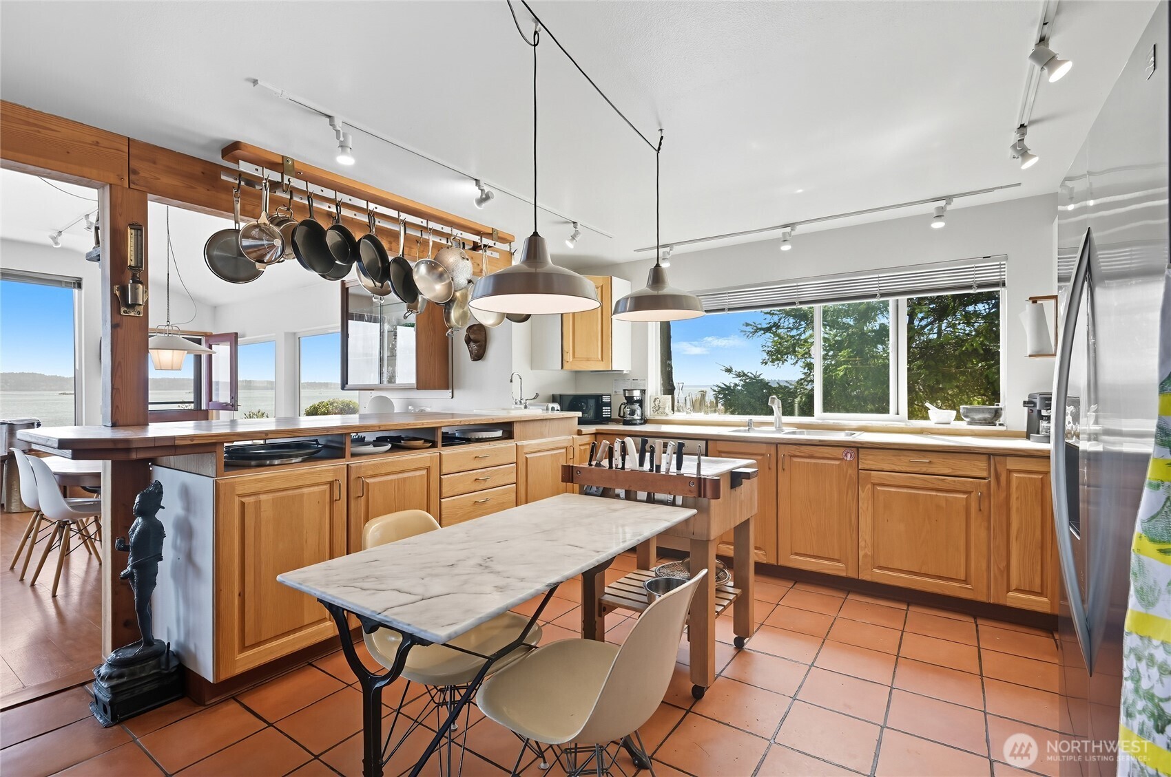 376 Schwartz Road Nordland WA 98358