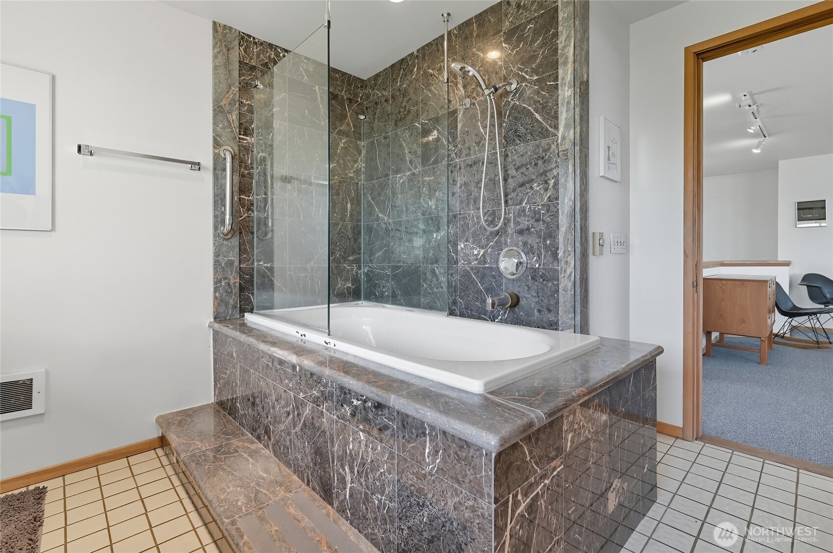376 Schwartz Road Nordland WA 98358
