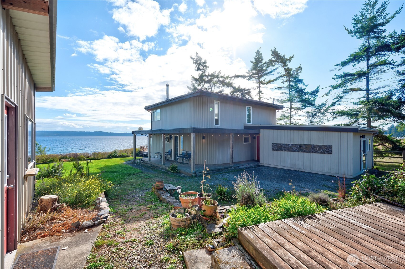 376 Schwartz Road Nordland WA 98358