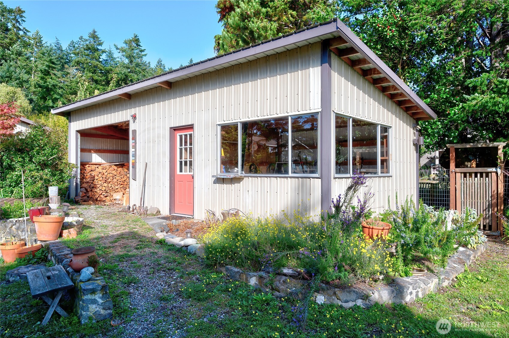 376 Schwartz Road Nordland WA 98358
