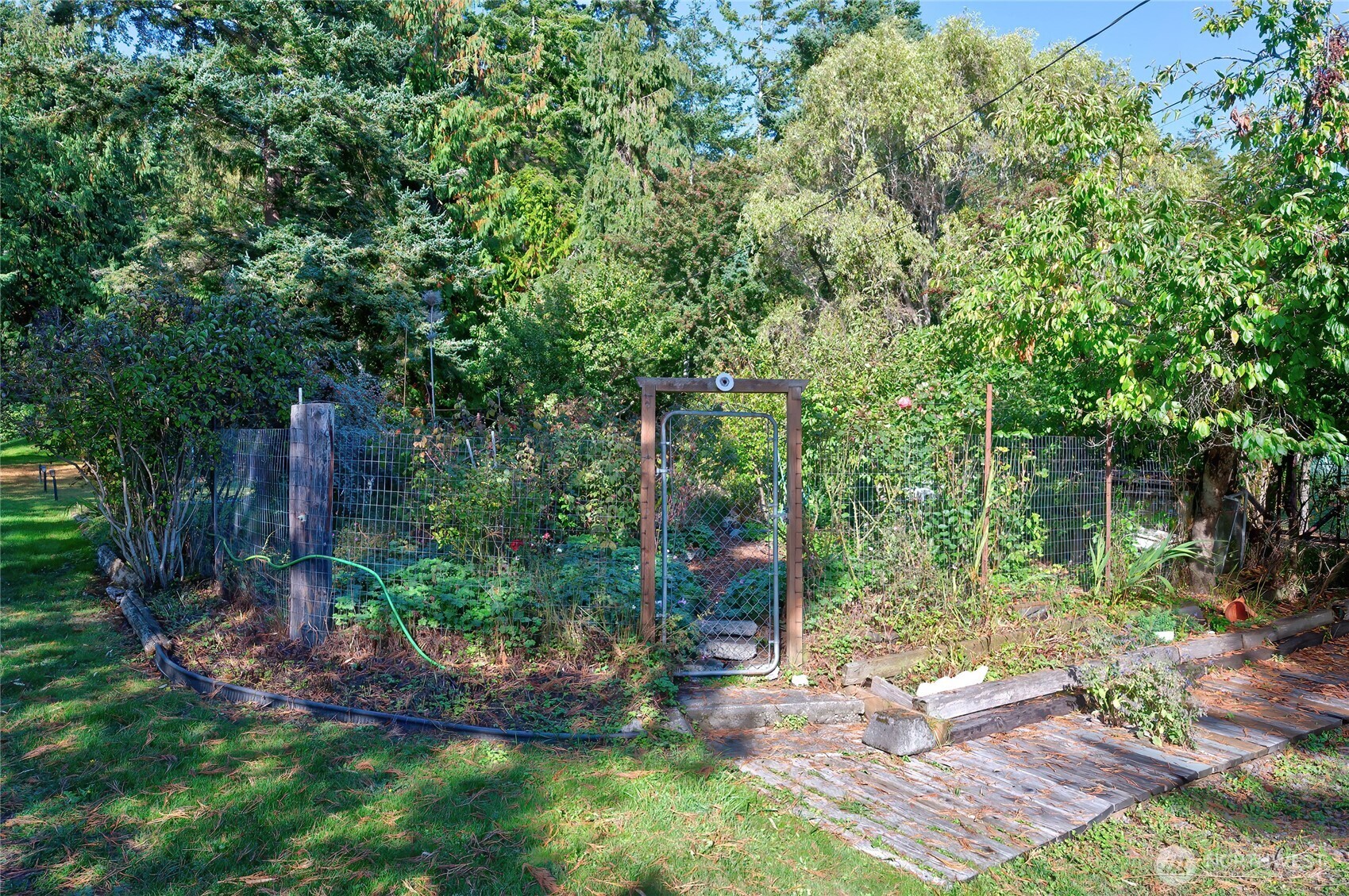 376 Schwartz Road Nordland WA 98358