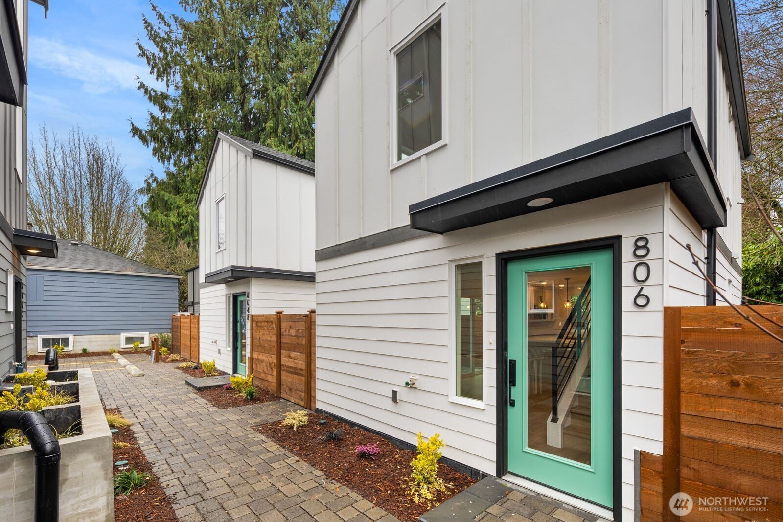806 S Rose Street Seattle WA 98108