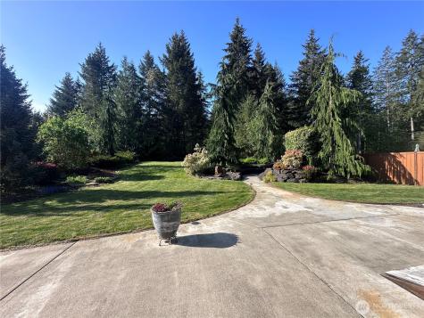 30 E Cardinal Court Allyn WA 98524