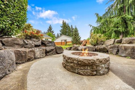 30 E Cardinal Court Allyn WA 98524