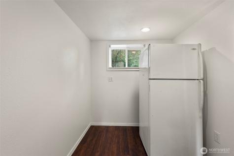 20310 5th Avenue NW Shoreline WA 98177