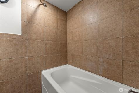 20310 5th Avenue NW Shoreline WA 98177