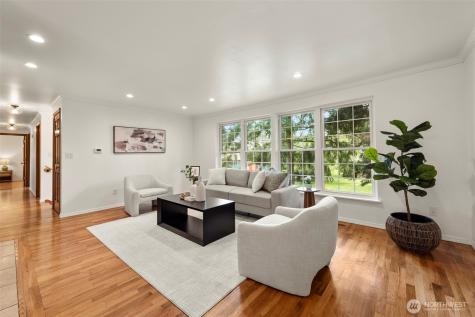 20310 5th Avenue NW Shoreline WA 98177