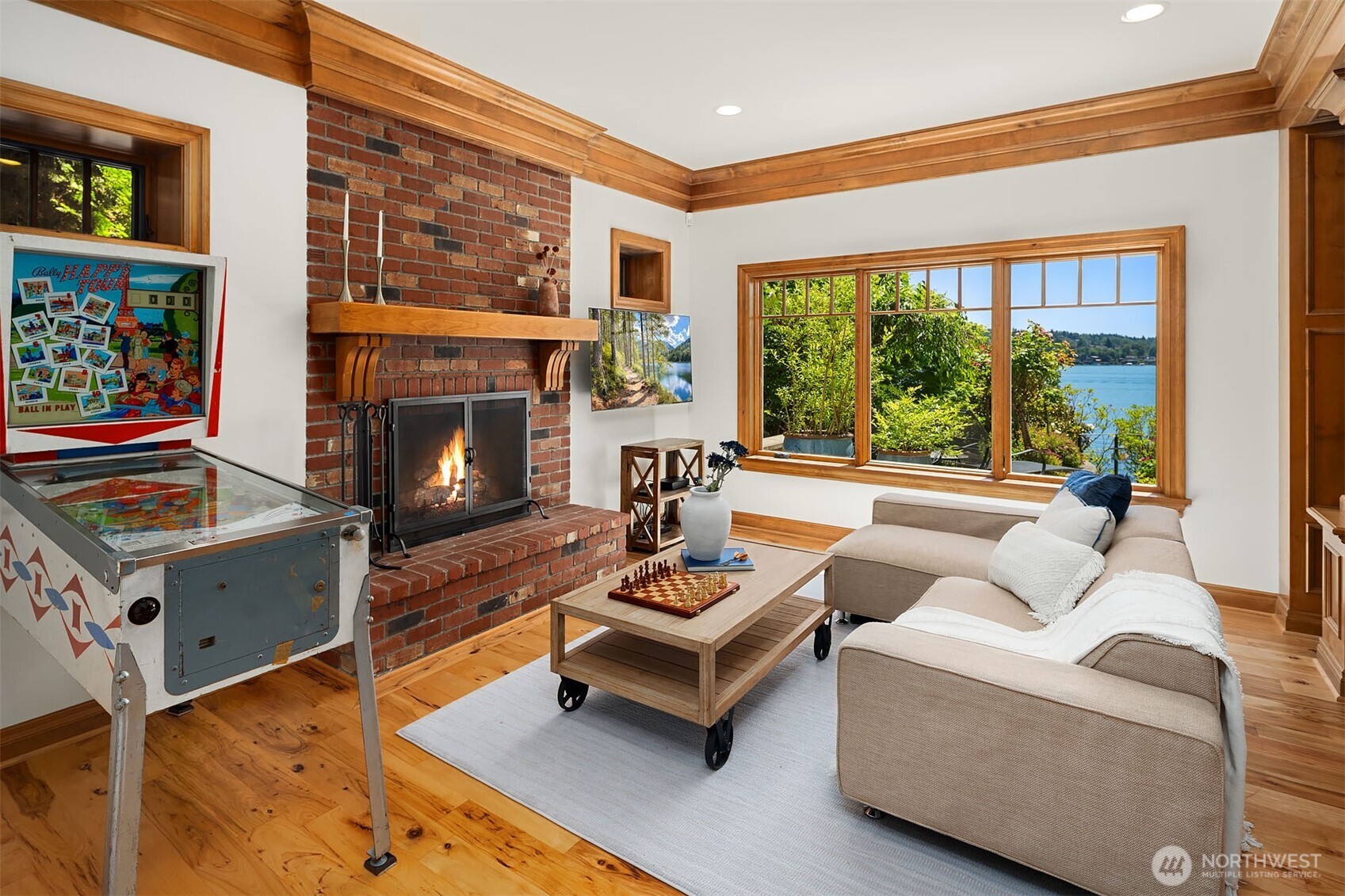 8260 Avalon Drive Mercer Island WA 98040