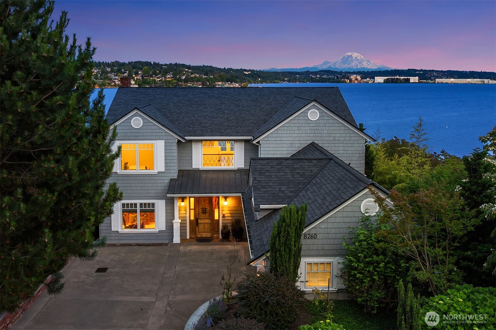 8260 Avalon Drive Mercer Island WA 98040