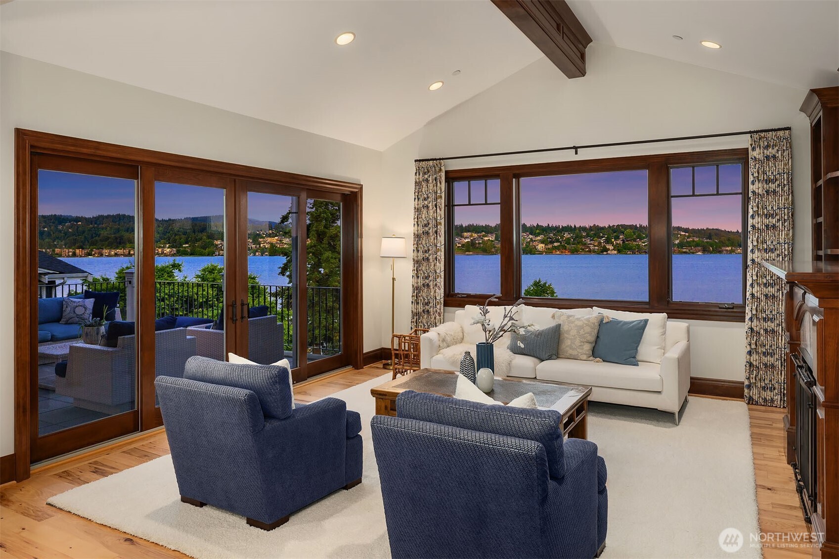 8260 Avalon Drive Mercer Island WA 98040