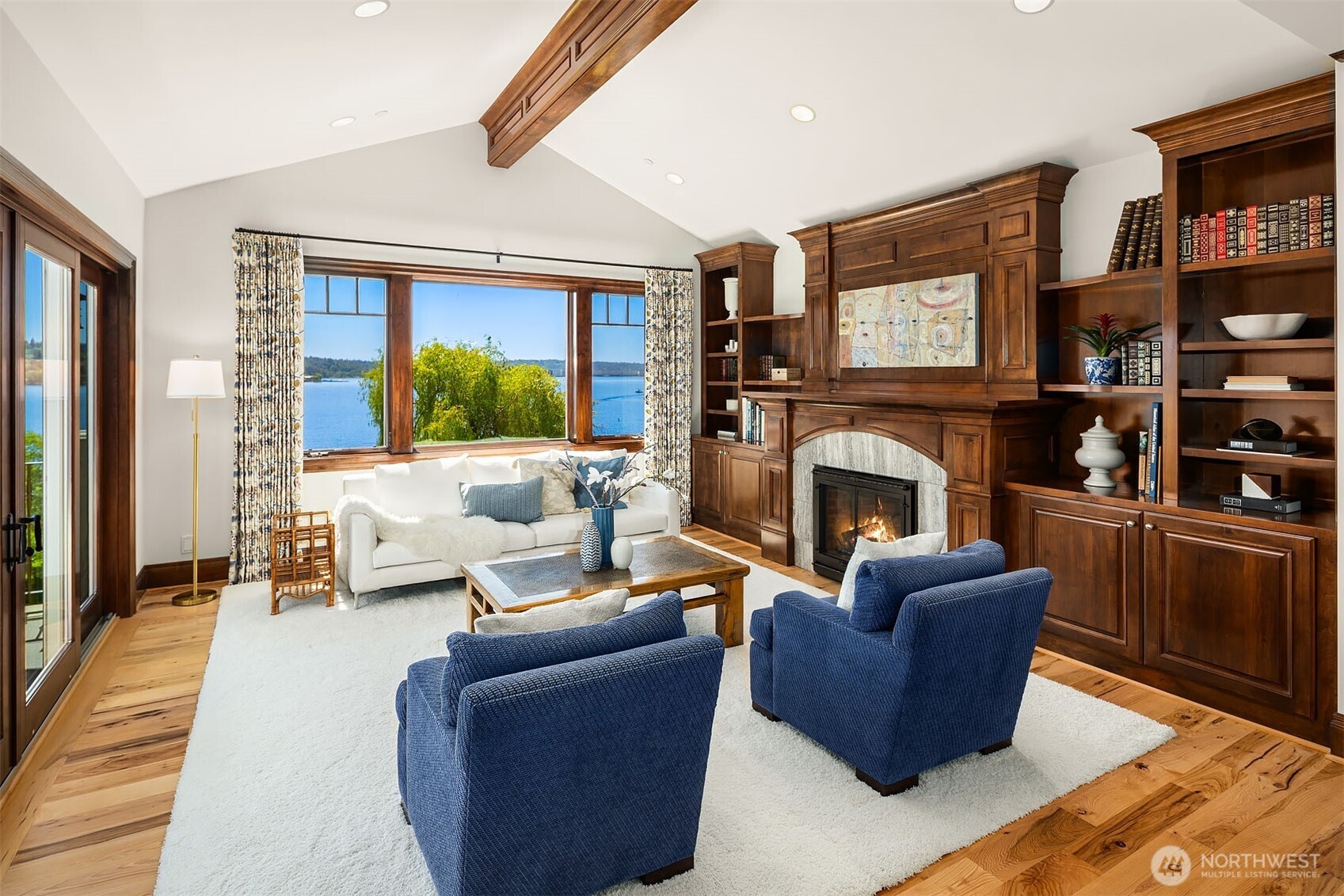 8260 Avalon Drive Mercer Island WA 98040