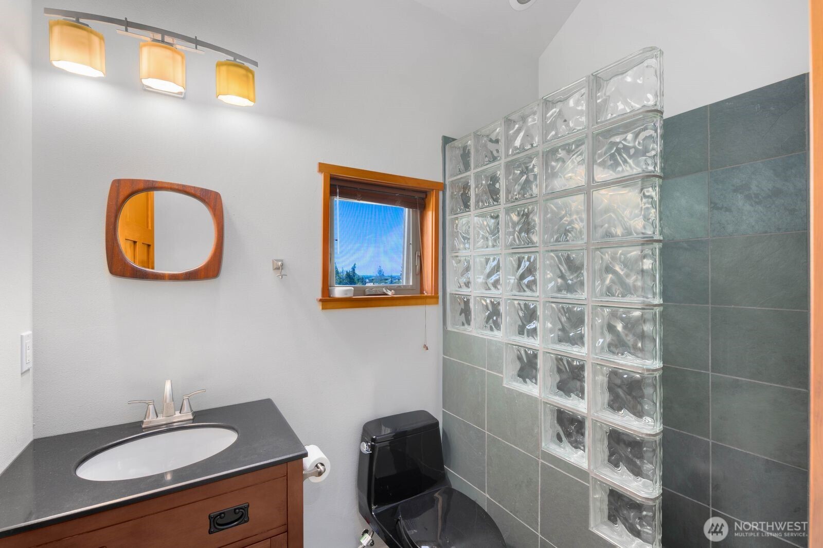 38104 Hillview Lane NE Hansville WA 98340