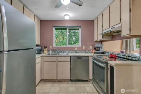 18610 5th Avenue NE Suquamish WA 98392