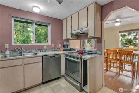 18610 5th Avenue NE Suquamish WA 98392