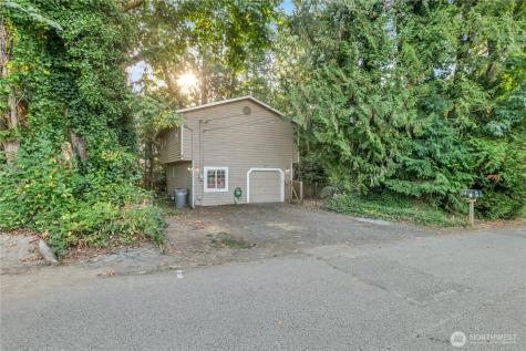 18610 5th Avenue NE Suquamish WA 98392