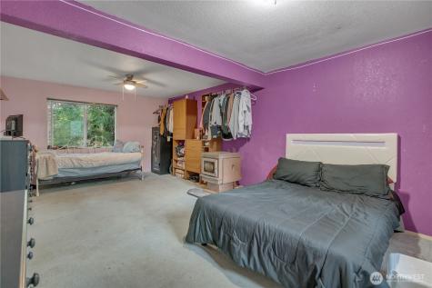 18610 5th Avenue NE Suquamish WA 98392