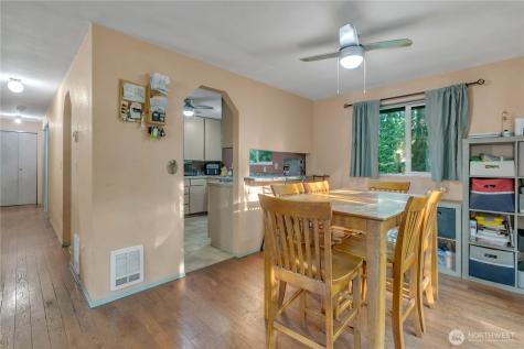 18610 5th Avenue NE Suquamish WA 98392