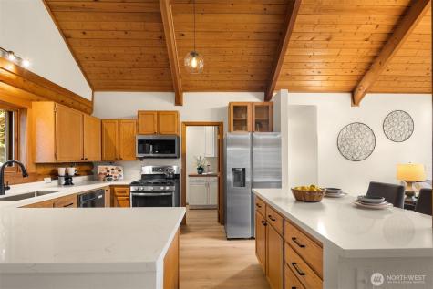 44422 SE 142nd Place North Bend WA 98045