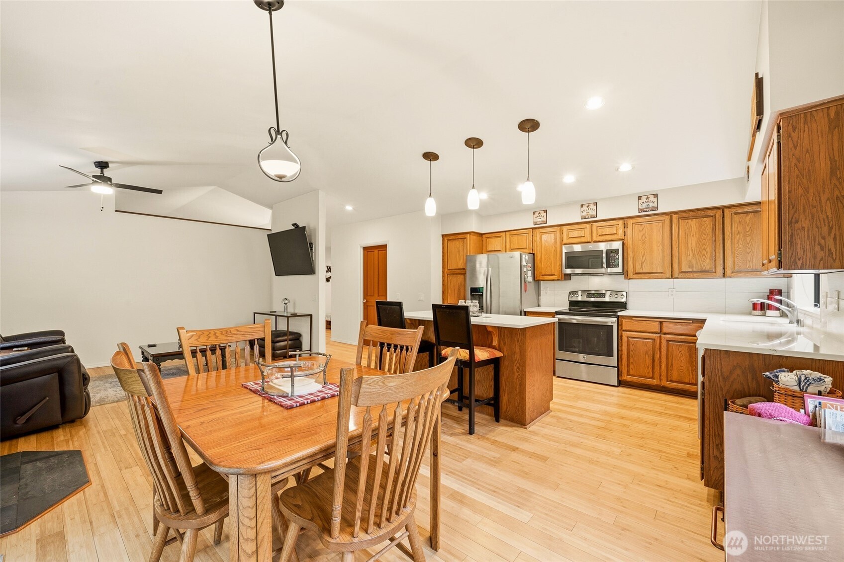6830 Norma Beach Road Edmonds WA 98026