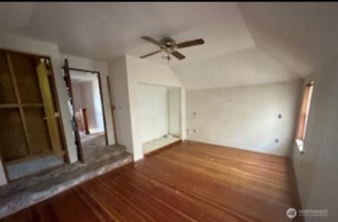 193 Golden Road Oroville WA 98844