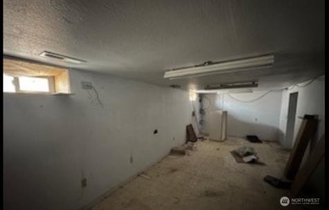 193 Golden Road Oroville WA 98844