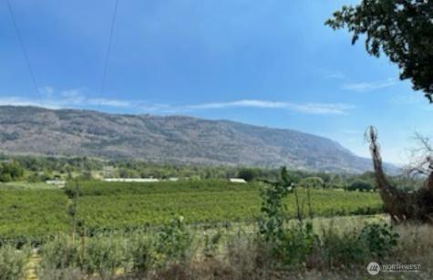 193 Golden Road Oroville WA 98844