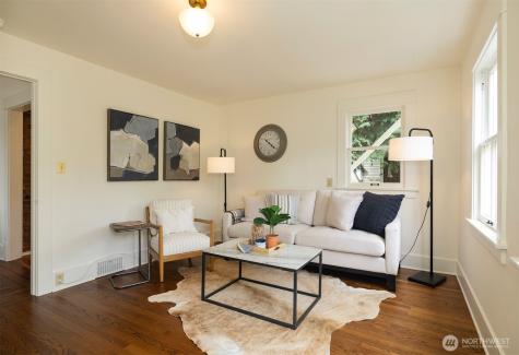 806 15th Avenue E Seattle WA 98112