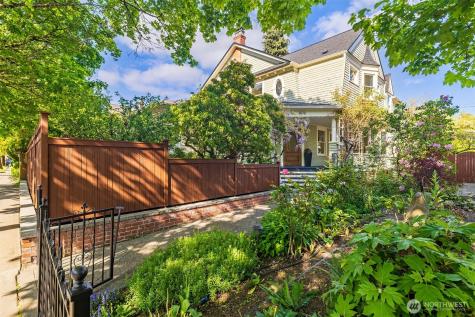 806 15th Avenue E Seattle WA 98112