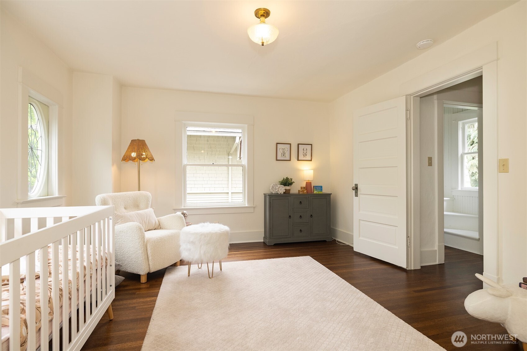 806 15th Avenue E Seattle WA 98112