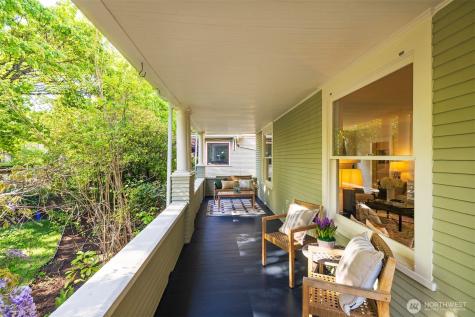 806 15th Avenue E Seattle WA 98112