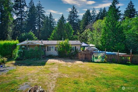 15322 66th Avenue E Puyallup WA 98375