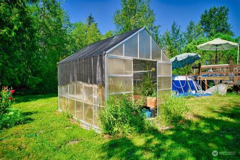 15322 66th Avenue E Puyallup WA 98375