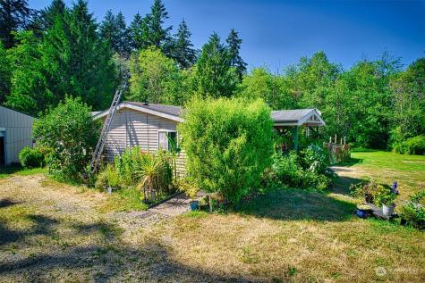 15322 66th Avenue E Puyallup WA 98375