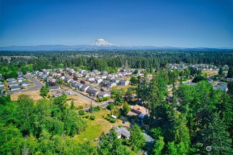 15322 66th Avenue E Puyallup WA 98375