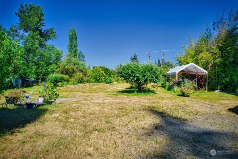 15322 66th Avenue E Puyallup WA 98375