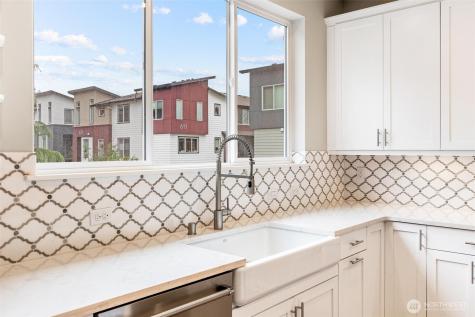 513 238th Street SE Bothell WA 98021