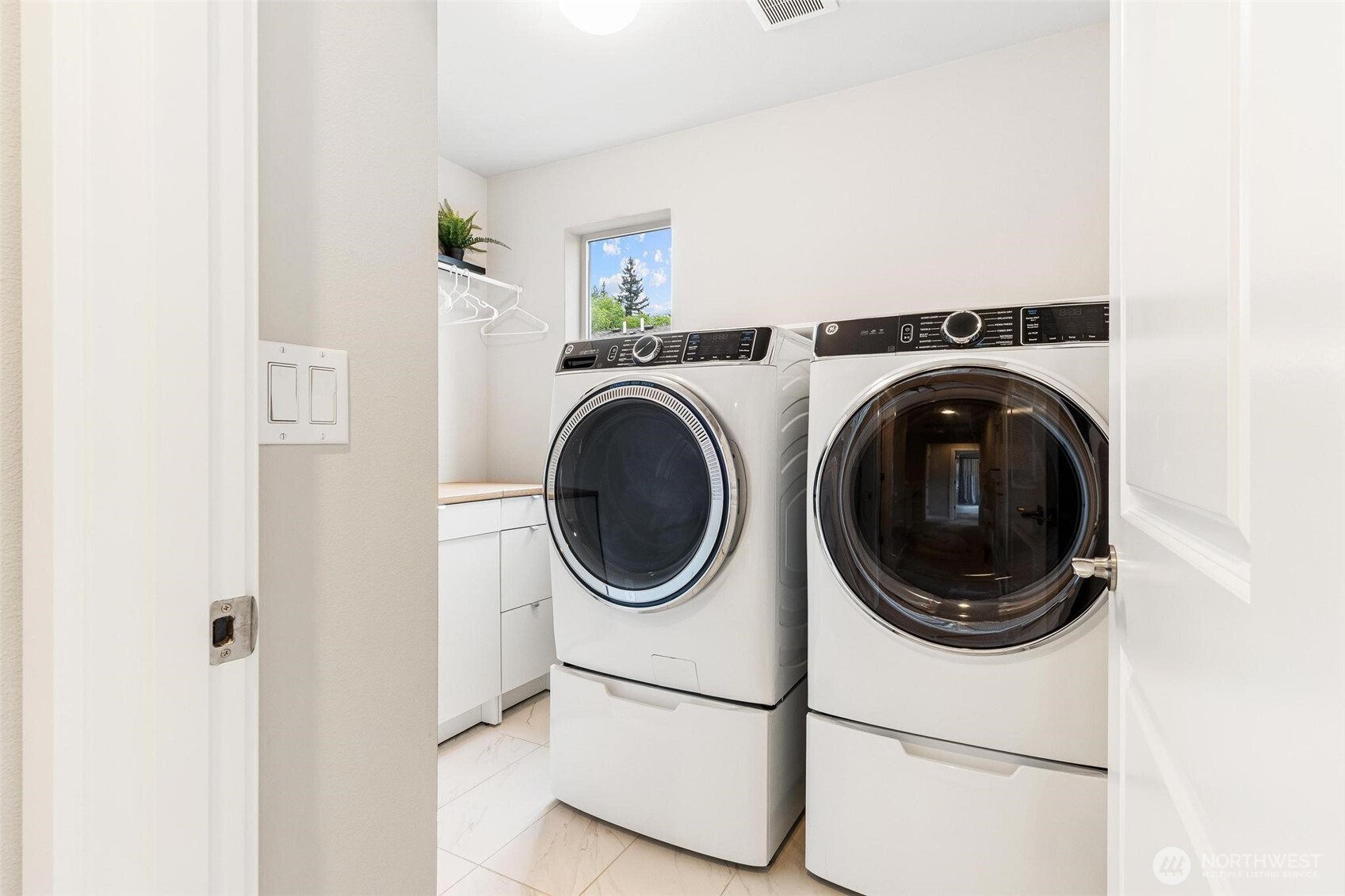 513 238th Street SE Bothell WA 98021