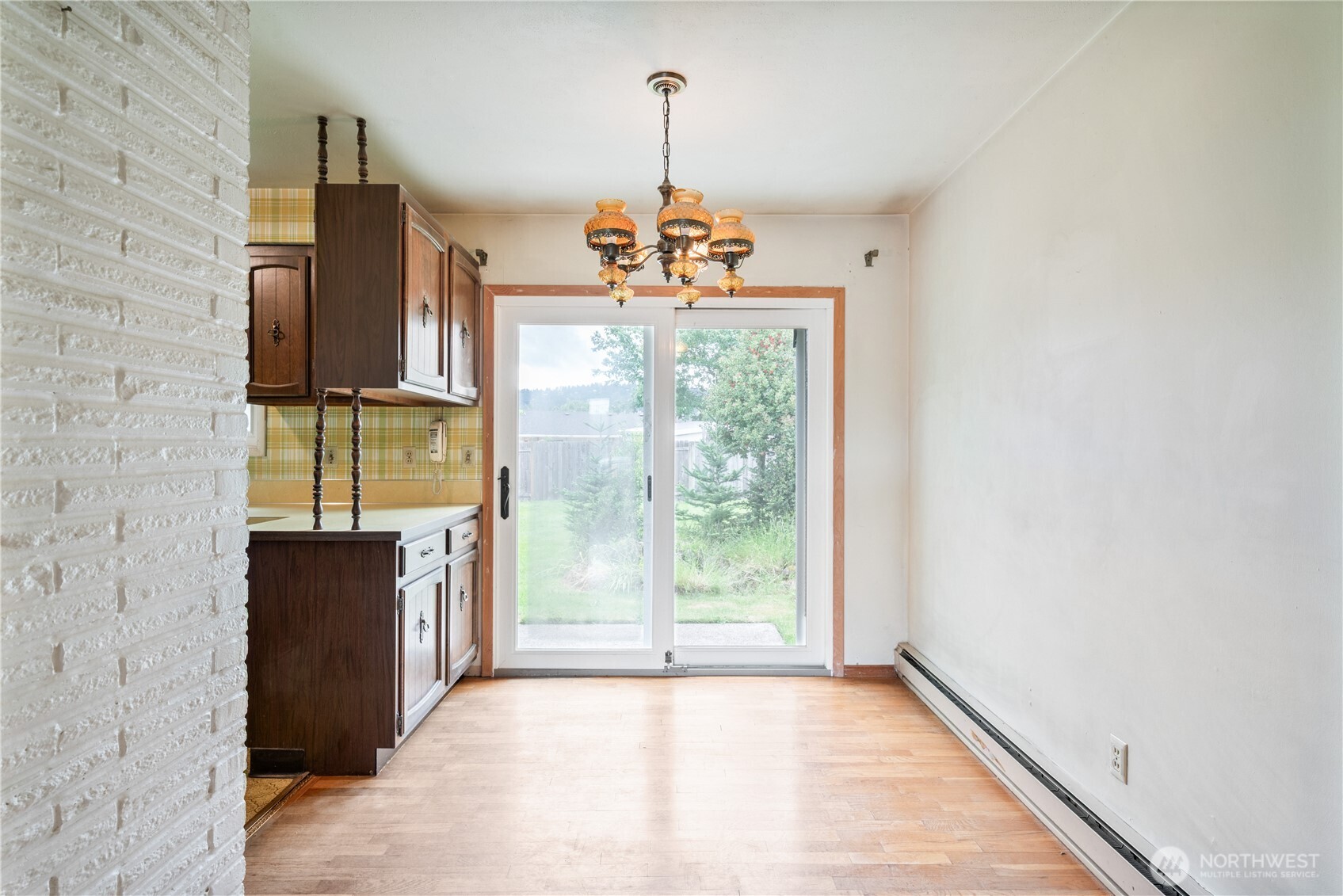 2586 Taylor Longview WA 98632